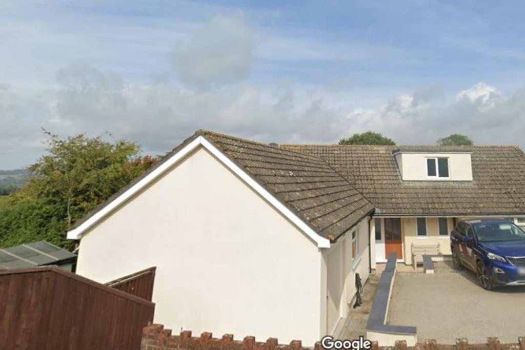 High View - First Floor Flat * Hawkchurch